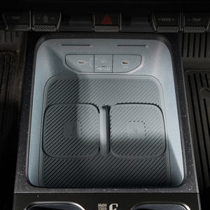Tapis de recharge sans fil en silicone Tasman, antidérapant, chargeur rapide pour voiture, tapis de tableau de bord pour smartphone, accessoires intérieurs de véhicule - Product Image 4