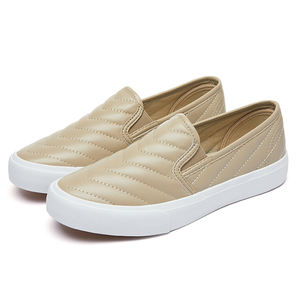 סיטונאי Xustom לוגו גבירותיי רך עור רקום טריז העקב להחליק על דירות נעליים יומיומיות לנשים חדש סגנון - Product Image 1