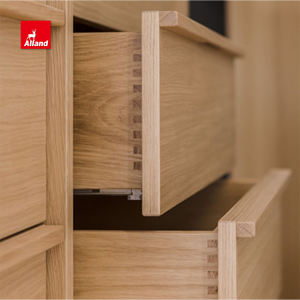 Mueble de cocina minimalista nórdico con tiradores de madera maciza de roble blanco natural de Europa y cajón de cola de milano y detalles de lengüeta - Product Image 6