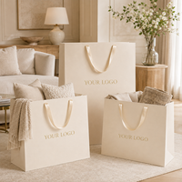Sac en papier cartonné ivoire de luxe robuste pour meubles, avec autocollants en papier de soie personnalisés pour la décoration intérieure et les boutiques