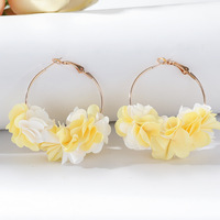 Elegantes pendientes de aro chapados en oro para mujer círculo grande con tela flor boda encantos joyería decoración señoras regalo (ES057)