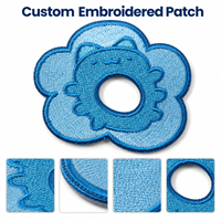 Patch brodé personnalisé OEM d'usine, style dessin animé bleu, forme animale ou florale, applique brodée plate pour vêtements
