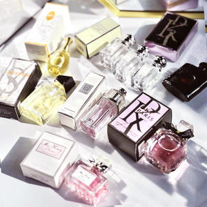 Kuxxi Mini 7,5 ml Coffret cadeau de parfum inspiré des grands créateurs, unisexe, Cologne portable, longue durée, écologique, parfum fruité au lait, voyage - Product Image 5