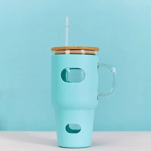 Gobelet en verre de 32 oz pour véhicule avec poignée et manchon en silicone pour l'hydratation quotidienne - Product Image 1