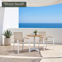 Ensemble bistrot d'extérieur moderne en teck et aluminium - Table et chaises pliantes peu encombrantes, imperméables, empilables et durables