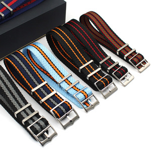 Bracelet de montre de luxe en Nylon à chevrons, boucle en acier inoxydable 316L noir gris <span class=keywords><strong>20</strong></span> 22 <span class=keywords><strong>James</strong></span> <span class=keywords><strong>Bond</strong></span> bracelet de montre SharkTooth - Product Image 4