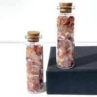 Bouteille à Vœux en Cristal Naturel de 7 cm avec Pierres de Guérison et Éclats de Cristal – Vente en Gros