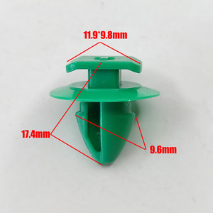 Clip de fixation en plastique pour passage de roue arrière Jeep Renegade Fiat Alfa Romeo 71748293 68102758AA - Product Image 2