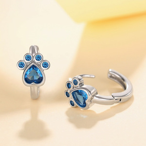 Orecchini a Forma di Zampa di Gatto per Donne, Design Animale, Accessori per Orecchie da Indossare Quotidianamente - Product Image 3