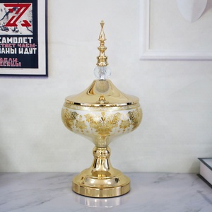 Sang Trọng Glass Kẹo <span class=keywords><strong>Jar</strong></span> Với Kim Loại Dưới Cơ Sở Và Nắp Lưu Trữ Thủy Tinh Trang Trí Kẹo <span class=keywords><strong>Jar</strong></span> Cho Trang Trí Nội Thất - Product Image 5