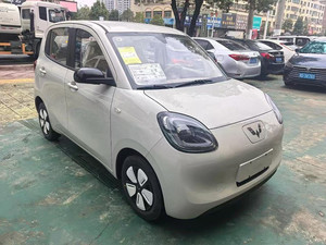 Wuling, Auto Eléctrico Mini de 4 Puertas, Vehículo Compacto para Desplazamientos Urbanos - Product Image 3