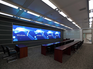 Pantalla LED Fija para Interiores, Paso de Píxeles de 1.95 mm, Frecuencia de Actualización de 3840 Hz, Brillo Alto de 800 Nits, Aleación de Aluminio, Ahorro de Energía - Product Image 4