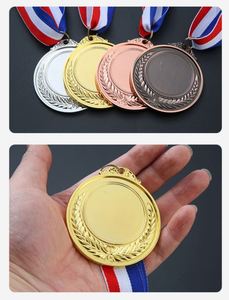 Medallas Personalizadas Económicas con Diseño Hueco y Cinta para Tenis de Mesa y Ceremonias - Product Image 3
