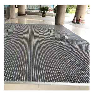 <span class=keywords><strong>Tapis</strong></span> <span class=keywords><strong>d</strong></span>'<span class=keywords><strong>entrée</strong></span> enroulable à charnières en caoutchouc et alliage <span class=keywords><strong>d</strong></span>'aluminium robuste, résistant aux intempéries, pour zones à fort trafic - Product Image 1