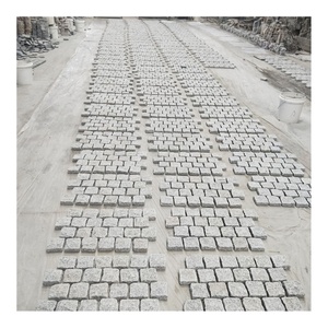Dalles de pavage en granit gris clair, pierres décoratives naturelles pour allées, aménagement paysager et jardinage - Product Image 1