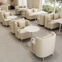 Set Tavolo da Pranzo in Acciaio Inox Stile Italiano con 2 Sedute, Divani per Caffetteria, Arredamento di Lusso per Hotel, Ristoranti Coreani e Caffè