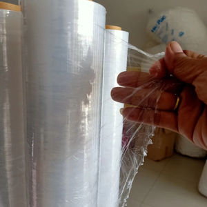 कारखाने वाटरप्रूफ पी रोल पैकिंग स्पष्ट प्लास्टिक खिंचाव के लिए 300 मीटर लंबाई 50 सेमी चौड़ाई ldpe नरम 500 मिमी - Product Image 1