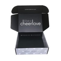 Cajas de cartón corrugado de color con estampado en caliente dorado y plateado, para embalaje de pelucas, con diseño de avión, rojas, resistentes, para residuos.