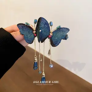 Haar klauen clips für Frauen Plastik blume Mini Hot Sale Umwelt freundlich Kostenloser Versand Kleines Haar zubehör Neueste Cartoon Haarnadeln