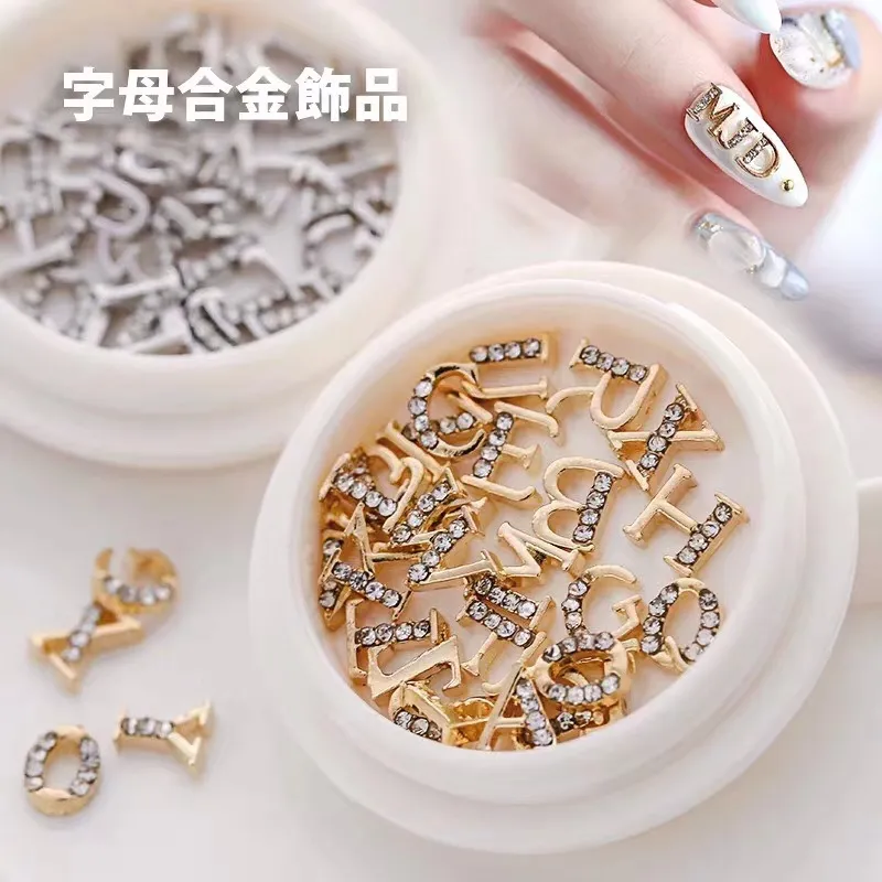 2020 Phổ Biến Hỗn Hợp Vàng Bạc Chữ In Vỏ Hợp Kim 3d Nail Art Phụ Kiện Nail Studs