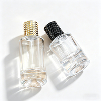 Flacon de parfum en verre cylindrique élégant de 100 ml de haute qualité, vente en gros, livraison rapide, vaporisateur à fine brume, boîte personnalisée avec logo