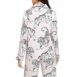 Oem-Conjunto de pijama de satén para mujer, ropa de dormir personalizada con sublimación, <span class=keywords><strong>blusa</strong></span> y Pantalones estampados de seda Mulberry de talla grande - Product Image 4