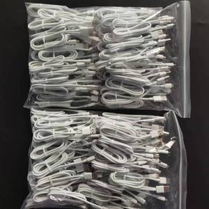 Cable de Datos USB-C de Carga Rápida de 1 m, Cargador USB Tipo C de 6 A con Blindaje Trenzado y Revestimiento de TPE - Product Image 3