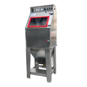 Sandblaster de Alto Rendimiento para Trabajo en Húmedo, Operación Automática sin Polvo, Alta Productividad para el Procesamiento de Piezas de Fundición y Estampado de Metal - Product Image 1