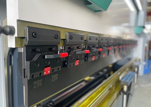 Máquina de Doblado WEIYA de <span class=keywords><strong>135</strong></span> Toneladas y 3200 mm, Prensa Plegadora Hidráulica CNC para Chapa Metálica con Sistema de Control SCS900 - Product Image 3