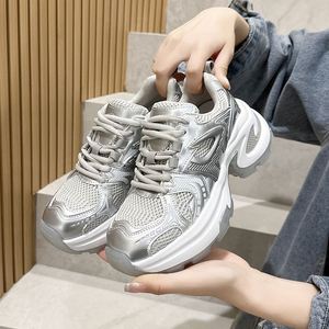 Zapatillas de Plataforma con Suela Gruesa Plateadas de Moda, Transpirables de Malla para Verano 2026, Zapatos Deportivos Casuales Ligeros de Suela Blanda para Mujer - Product Image 5
