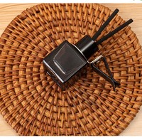 Diffuseur de parfum pour voiture 8 ml en verre noir avec bouchon et clip pour grille d'aération