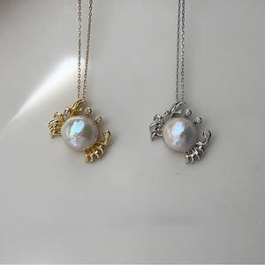 Collier pendentif en perle d'<span class=keywords><strong>eau</strong></span> <span class=keywords><strong>douce</strong></span> naturelle baroque plaqué or 18 carats avec <span class=keywords><strong>poisson</strong></span>-clown et <span class=keywords><strong>poisson</strong></span> <span class=keywords><strong>rouge</strong></span>, collection animaux marins pour femmes - Product Image 5