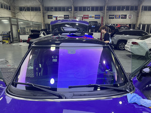 غشاء شاميليون ملون لنافذة الخصوصية صبغ نانو سيراميك للنوافذ غشاء أمان للنوافذ والأشعة تحت البنفسجية غشاء واقي للسيارة لأفلام السيارات - Product Image 3