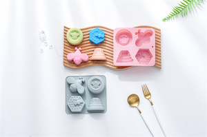 Tractor‑Themed Design Silicone <b>Cake</b> <b>Molds</b> Food-Grade Reusable Cute Silicone Magnetic Chocolate, Candy & Ice DIY <b>Mold</b> - Product Image 4