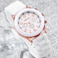 Ensemble de montre-bracelet carré de luxe pour femmes et hommes élégant Antique carré cristal à la mode alliage bracelet en Silicone Quartz cadeau de vacances