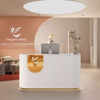 Comptoir de réception de Salon en bois MDF écologique au design YS-0742 moderne 120/150/180cm rose blanc vert facile à nettoyer pour le bureau de l'hôtel