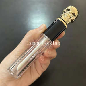 ISMAN Tubo de Brillo Labial con Diseño de Calavera Único para Halloween, 3ml 5ml, con Brocha Grande, Envase de Lápiz Labial con Tapa de Esqueleto, Embalaje Dorado, Plateado y Negro - Product Image 4