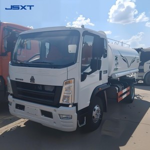 Camión <span class=keywords><strong>Cisterna</strong></span> <span class=keywords><strong>de</strong></span> <span class=keywords><strong>Agua</strong></span> Usado Sinotruk Howo 4x2 <span class=keywords><strong>de</strong></span> 8cbm con Transmisión Manual - Product Image 2