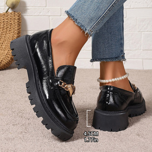 Plus Size Thick Sole Autumn Chain Flats Women's British Style Chunky Heels Slip-on Small Leather Shoes - Product Image 4