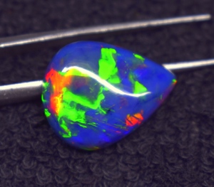 Z. R. GEMS & JEWELLERY Opale naturelle éthiopienne multi-feu, cabochon, pierre précieuse en vrac, 6,2 CT, haute qualité pour la fabrication de bijoux - Product Image 5