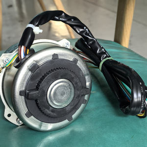 Motor de ventilador Fn28f 1 Fn24j para aire acondicionado cilíndrico, accesorio metálico eléctrico duradero, número de pieza 1001556 1020651 - Product Image 1