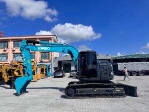 Excavadora Kobelco SK135 Original, Brazo y Pluma de Buena Calidad, Excelente Rendimiento, Máquina Versátil de Tamaño Mediano - Product Image 3