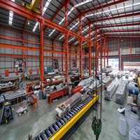 Nave Industrial Moderna de Gran Tamaño con Estructura de Acero Prefabricada, Superficie Galvanizada, Modelo Q235B/Q355B