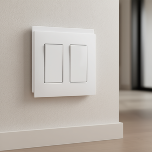 Cubierta de plástico moderna blanca para interruptor basculante de 2 polos, doble, para uso en interiores - Product Image 2