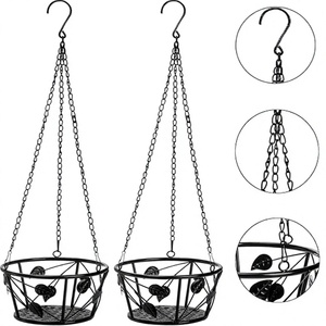 Pot de fleurs suspendu en métal rustique avec chaîne et motif de feuilles pour utilisation en jardin - Product Image 2