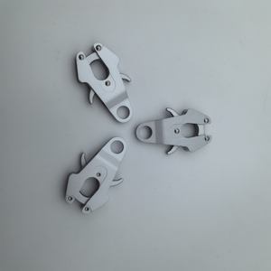 Abrazaderas de Liberación Rápida de Aluminio Anodizado Negro Personalizadas de Fábrica, Tipo Clip de Rana, para Correas de Mascotas, Herrajes de Industria Pesada y Collares - Product Image 3