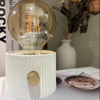 Nueva Lámpara de Noche LED de Lujo con Filamento de Tungsteno, Adorno Creativo Retro de Vidrio, Pequeña Lámpara de Mesa para Mesita de Noche