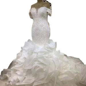 Vestido de novia de sirena africana de un hombro, vestido de novia de satén con perlas, tren de capilla con cuentas, decoración de encaje para novias - Product Image 6