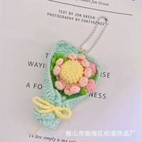 Crochet fait main Mini bouquet de fleurs porte-clés mignon en peluche porte-clés pour sac décoration Unique porte-clés jouets