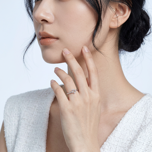 Proveedor de Hong Kong de Joyería Fina al por Mayor, Anillo de Compromiso para Mujer con Diseño Moderno en Oro Blanco de 18K y Diamantes Naturales - Product Image 6